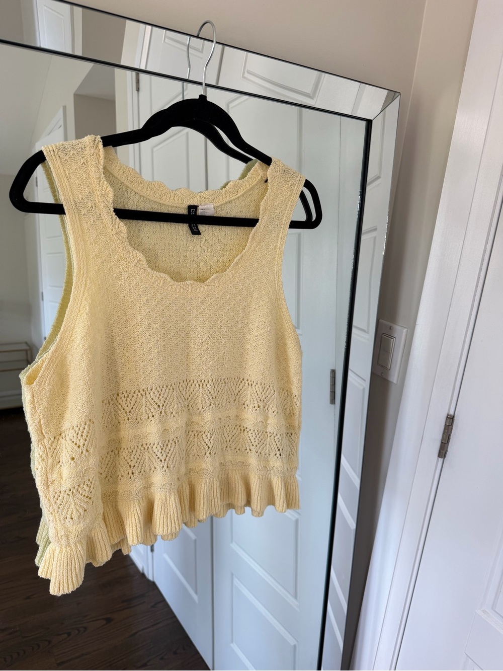 H&M Pale Yellow Knit Ruffle Hem Tank Top